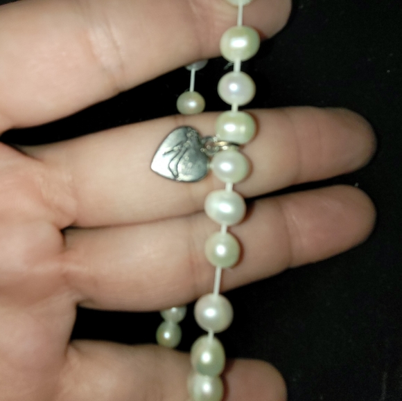 Mother of Pearl stretchy bracelet - Picture 4 of 4